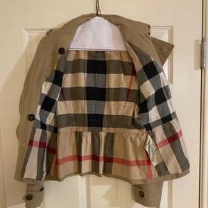 Burberry Crop Trench Jacket